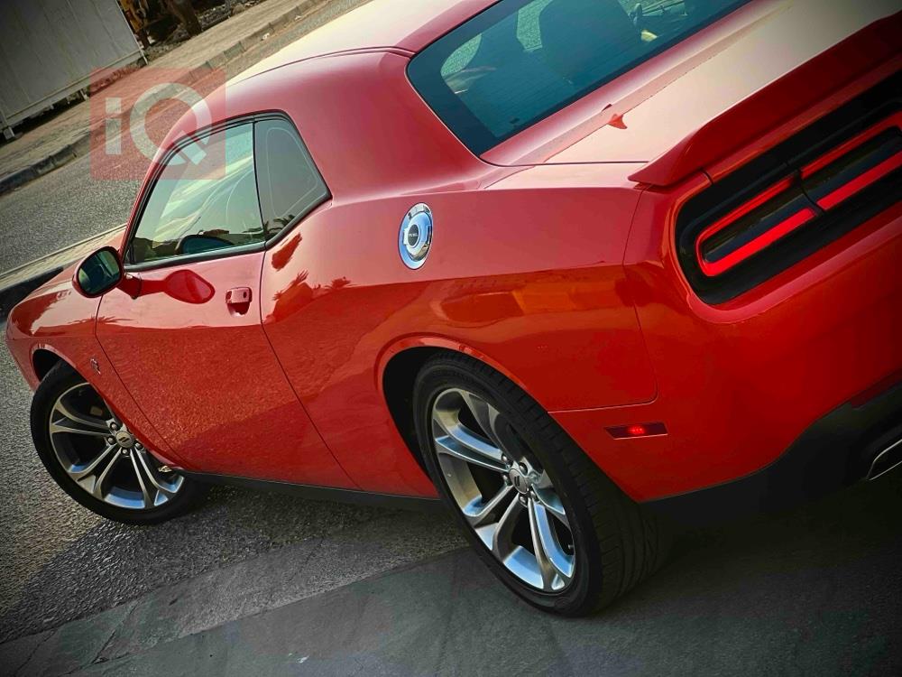 Dodge Challenger